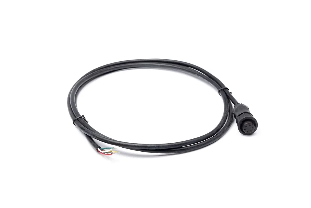 E55054 – RAYMARINE Marine Network Cable, For Use With E-Classic And G-Series Multi Function Display 5 Foot Length 6-P...